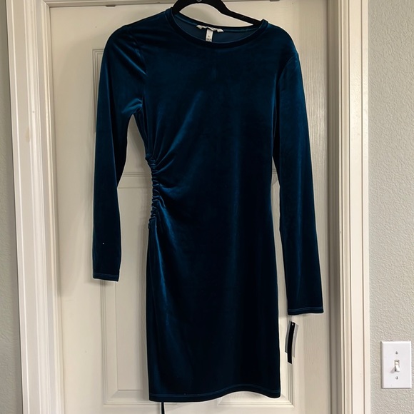 von maur | Dresses | Von Maur Velvet Going Outcocktail Dress | Poshmark
